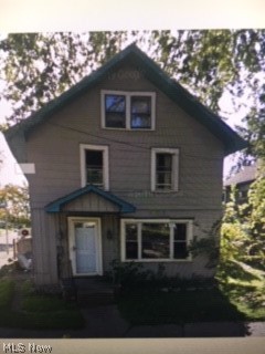 Great investment opportunity , large living area, first floor laundry, oversize two car garage.