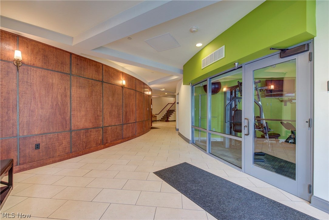 16800 Van Aken Boulevard 410
