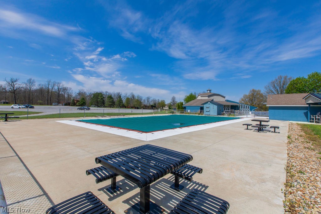 Cinnamon Lake - Residential