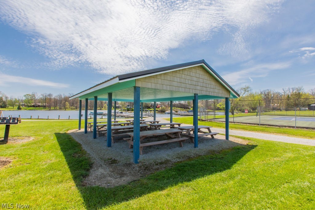 Cinnamon Lake - Residential