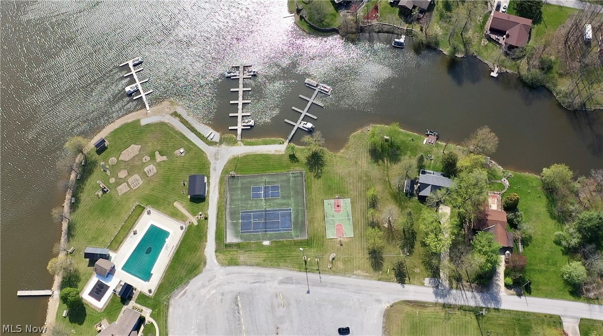 Cinnamon Lake - Residential