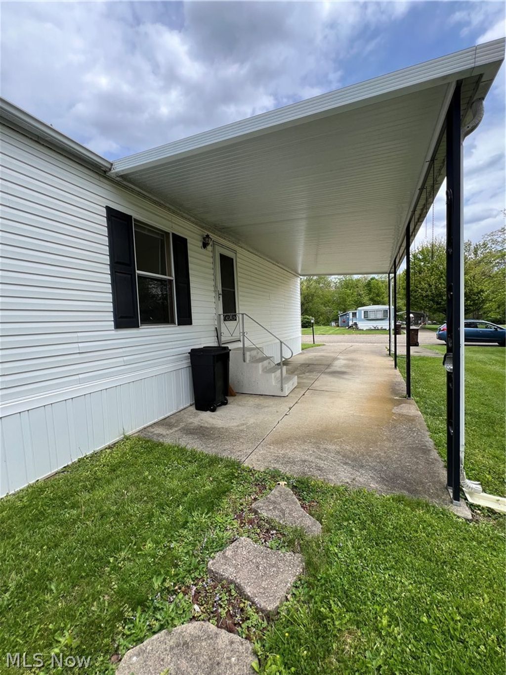 Photo of 28 Thomas Boulevard NW, Massillon, OH 44647 (MLS # 5208618)