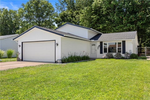 Homes For Sale - 3902 Oxford Drive<br/> Lorain, OH 44053