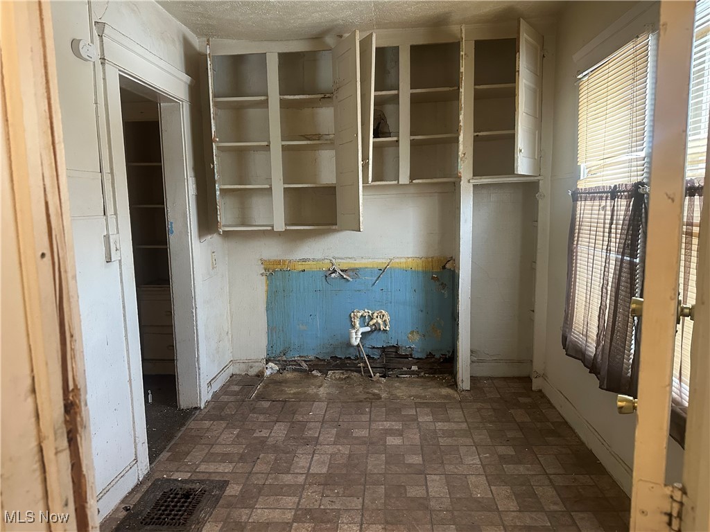 Windemere 03 - Residential Income