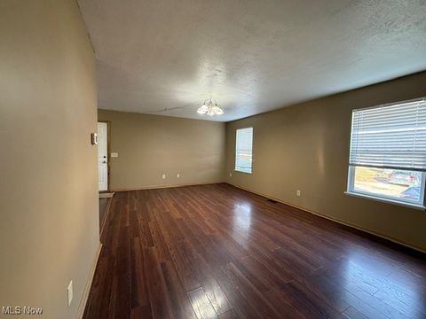 Tiny photo for 244 5th Street NE, Barberton, OH 44203 (MLS # 5178472)