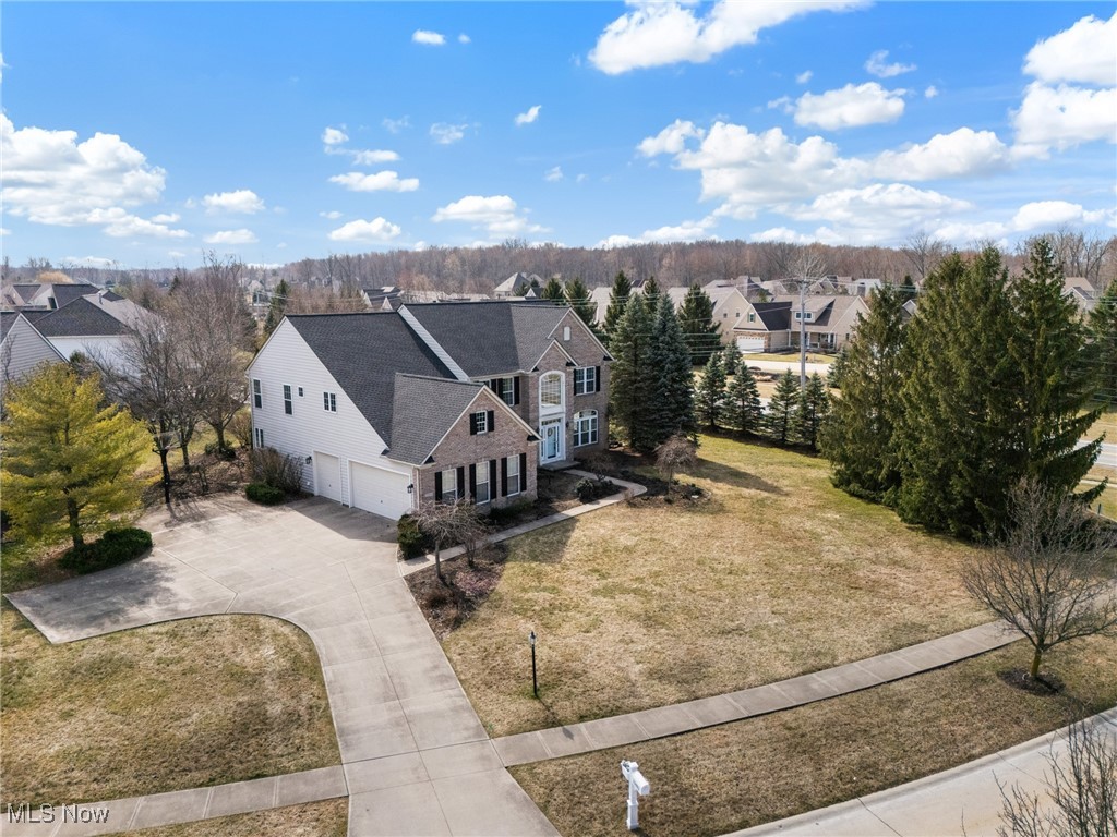 33493 Vineyard Park Park, Avon, Ohio image 4