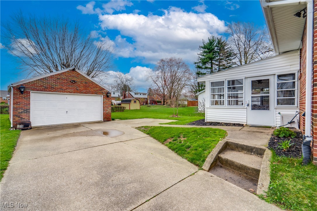 928 Parkview Drive, Louisville, Ohio image 22