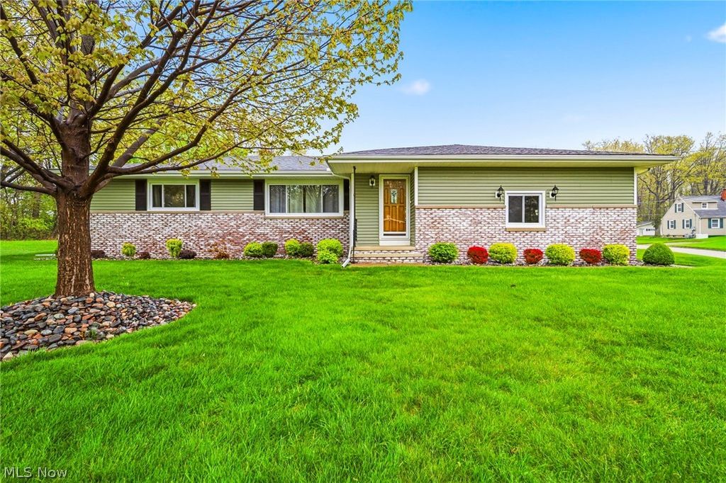 Photo of 2531 Burlingham Drive, Ashtabula, OH 44004 (MLS # 5202710)