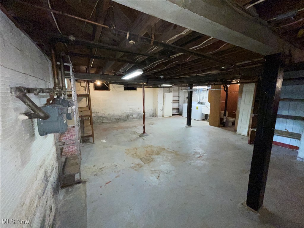 Crestline Place - Residential Income