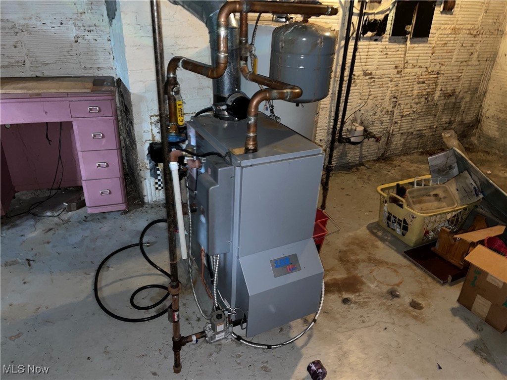 Crestline Place - Residential Income