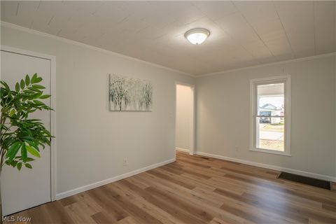 Tiny photo for 453 Wood Avenue, Newcomerstown, OH 43832 (MLS # 5188010)