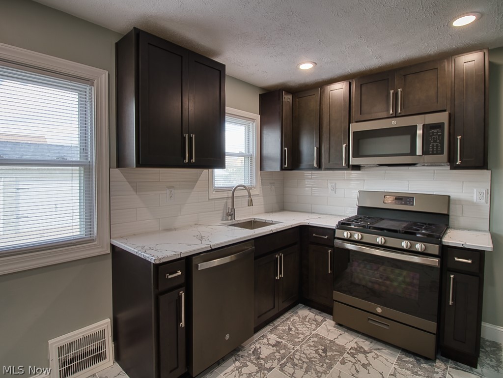 Ridgewood Gardens - Residential