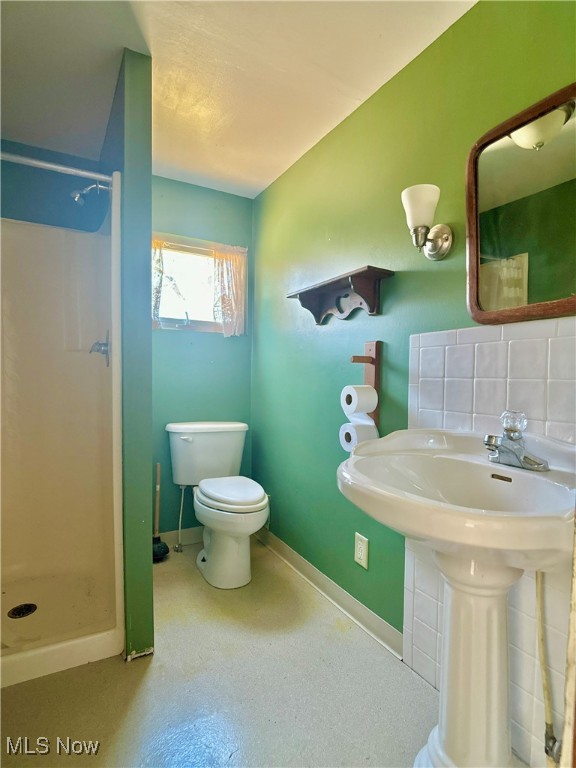 23497 N Hideaway Drive, Senecaville, Ohio image 14