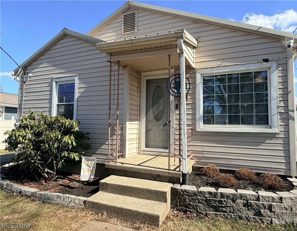 Photo of 1512 Pine Street, Zanesville, OH 43701 (MLS # 5189147)