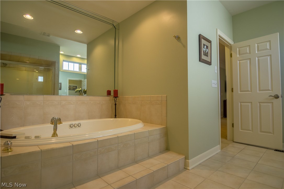 Aberdeen Golf Course Community - Residential