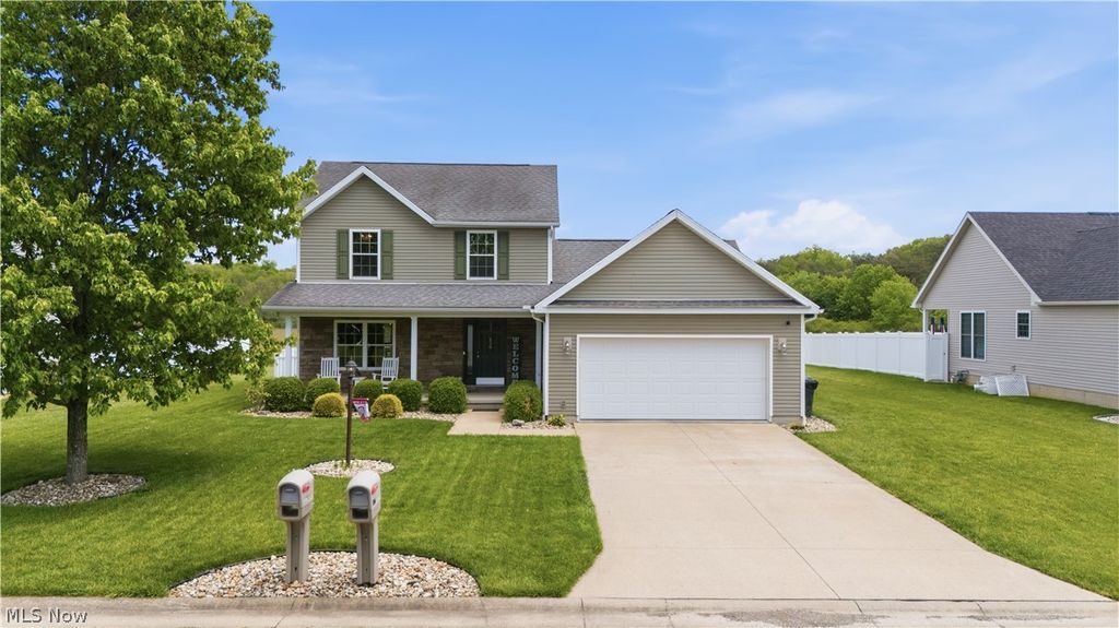 Photo of 116 Quail Street, Little Hocking, OH 45742 (MLS # 5208633)