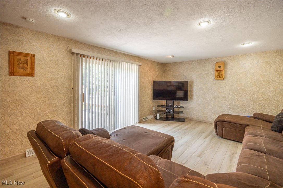 Lander Gardens 04 - Residential