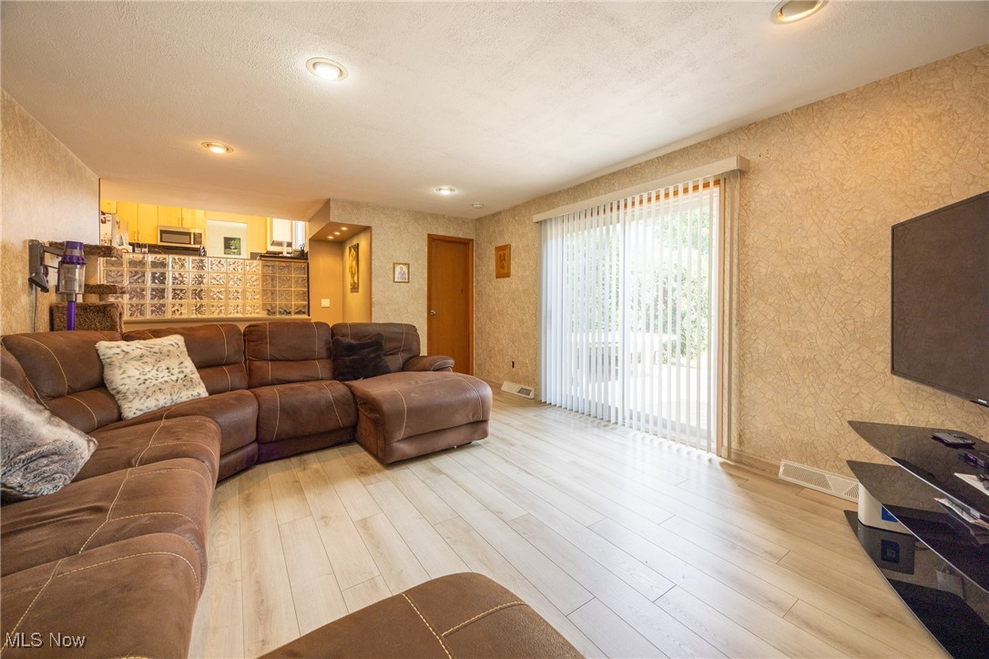 Lander Gardens 04 - Residential