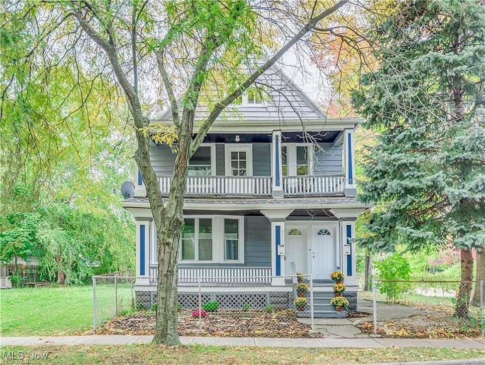 This fully renovated duplex is perfectly located close to interstate I90. Newer windows, up dated interior lighting, laminate flooring through out, updated kitchen, stainless steel appliances, dishwasher, granite countertop, chef sink, 4 car garage, basement has washer and dryer. The front porch is shaded with beautiful trees to cool the summer sun. Second floor is fully occupied/1300 dollars a month. This move-in-ready property can be owner-occupied while generating rental income, or converted into a duplex. Hurry this property won't last.