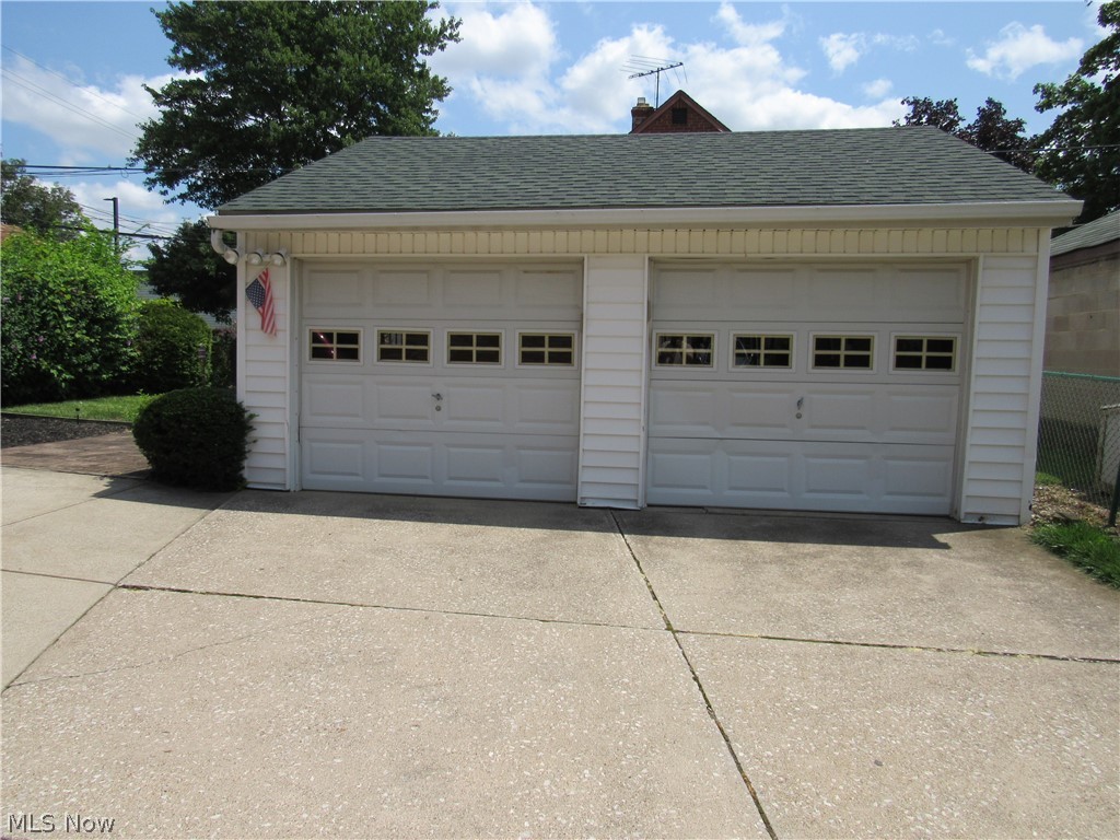 S H Kleinman Companys Briar C - Residential Income