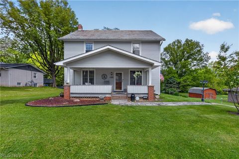 Photo of 1933 W High Street, Orrville, OH 44667 (MLS # 5210481)