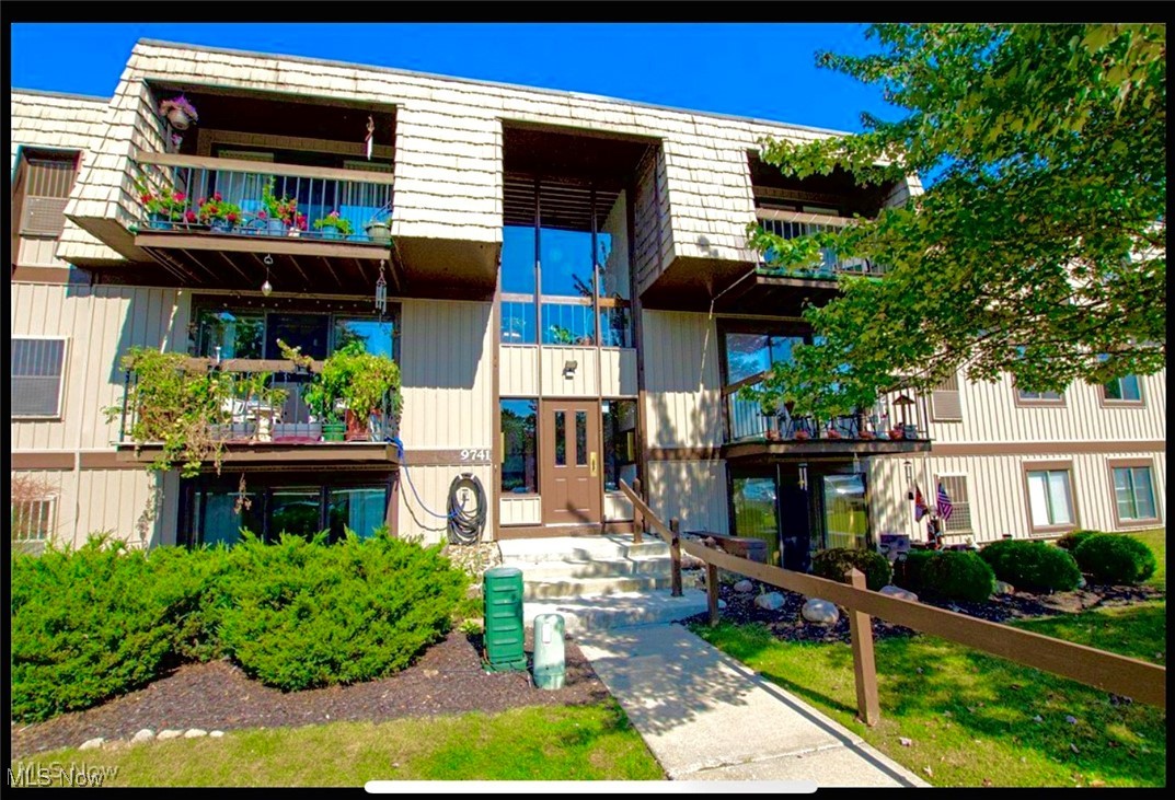Enjoy water views and modern living in this beautifully updated 2-bedroom, 2 full bath Sunrise Cove condominium. Featuring a brand new kitchen with Quartz countertops, custom cabinetry, and stainless steel appliances. Freshly painted, this home also offers new luxury vinyl plank flooring, plush carpet, stylish bathroom vanities, and updated lighting throughout. Crown molding and fresh baseboards add a touch of elegance, making this move-in ready condo the perfect retreat. Call and schedule your private tour today.