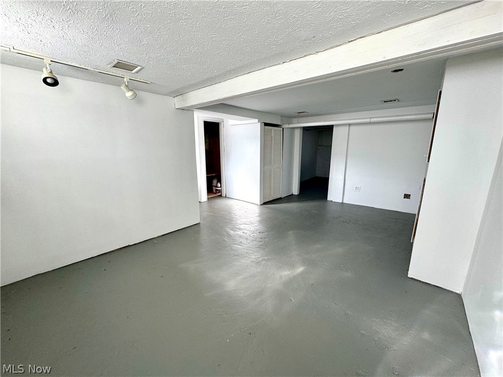 Oakmont - Residential