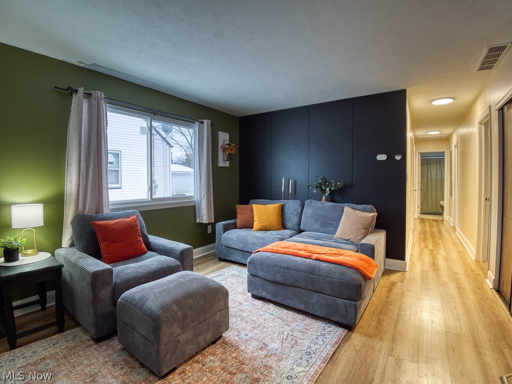 Riveredge 01 - Residential