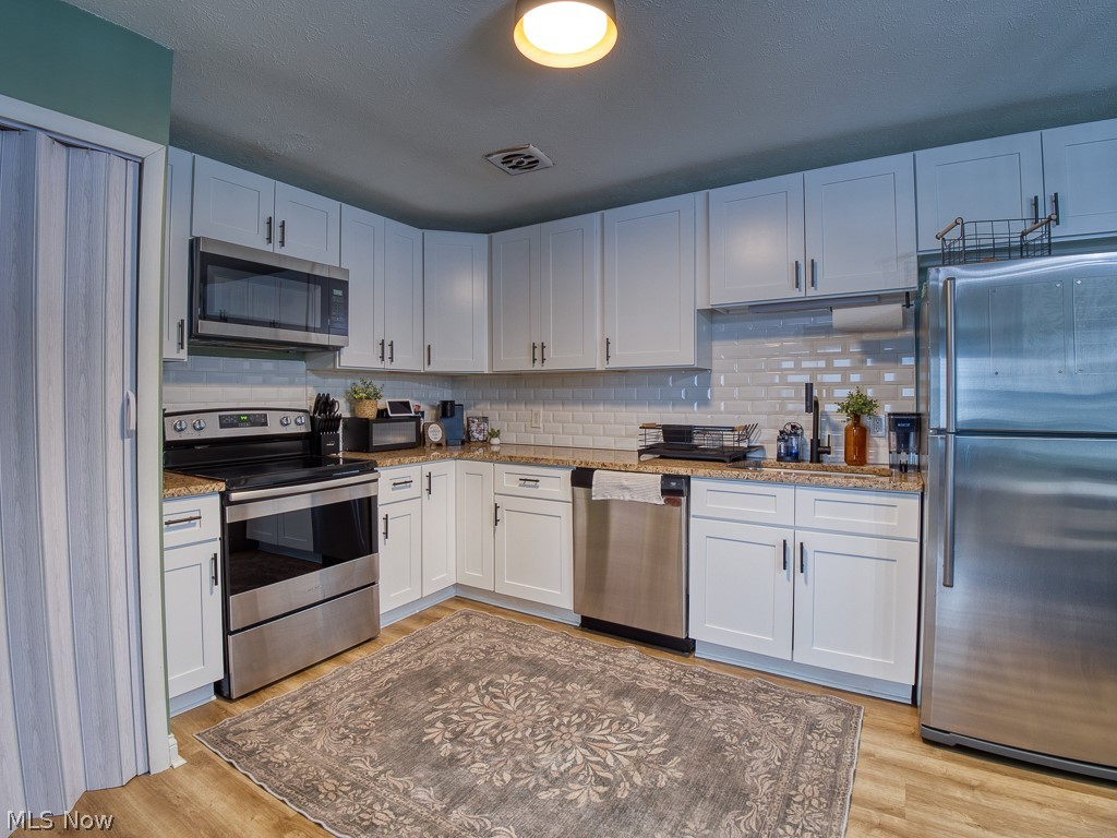 Riveredge 01 - Residential