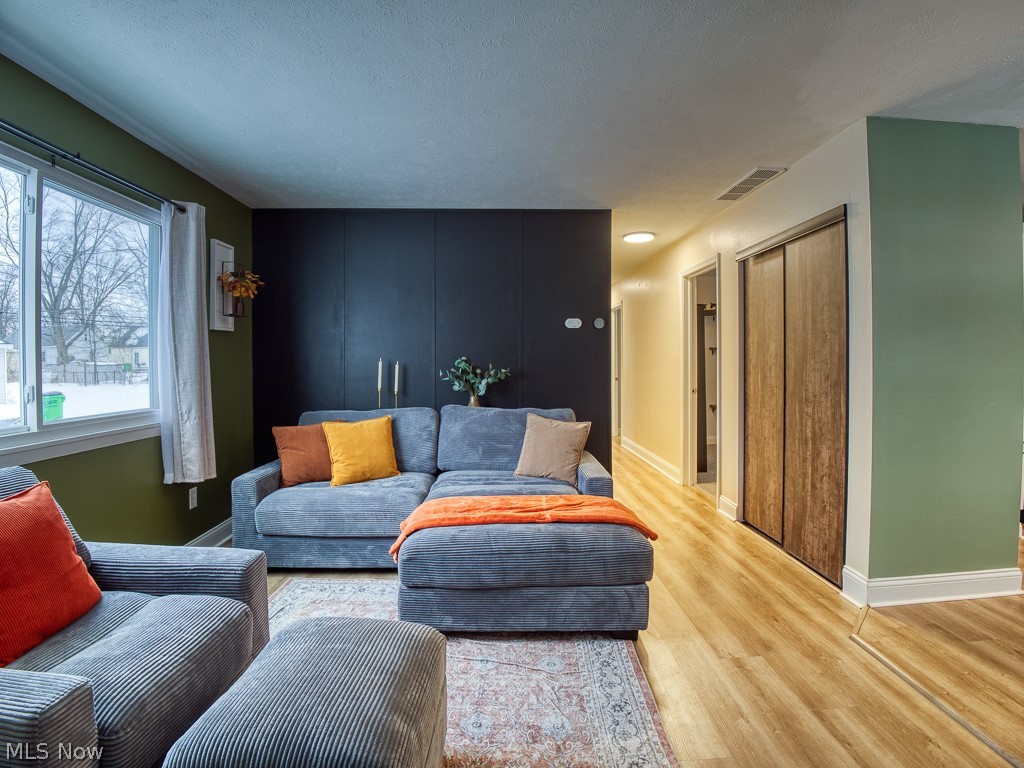 Riveredge 01 - Residential