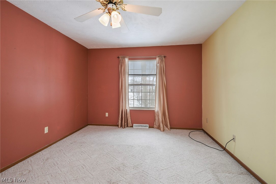 Country Scene Condo - Residential