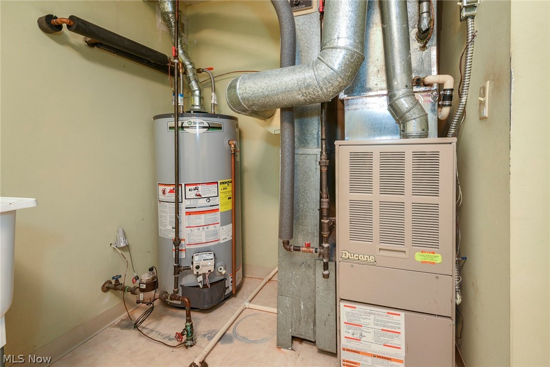 Country Scene Condo - Residential