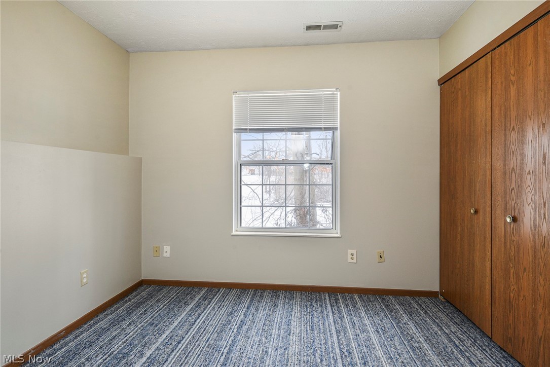 Country Scene Condo - Residential