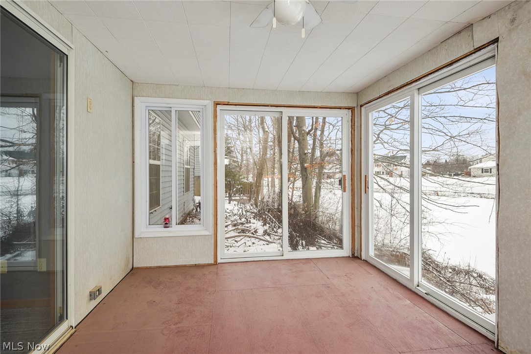 Country Scene Condo - Residential