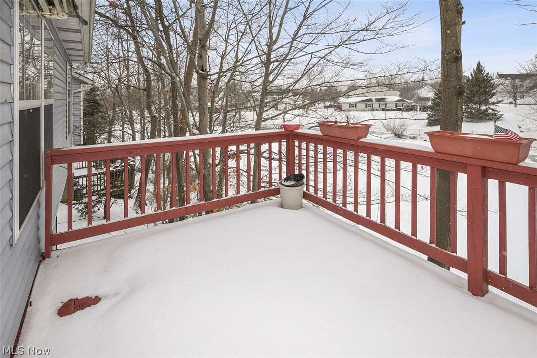 Country Scene Condo - Residential