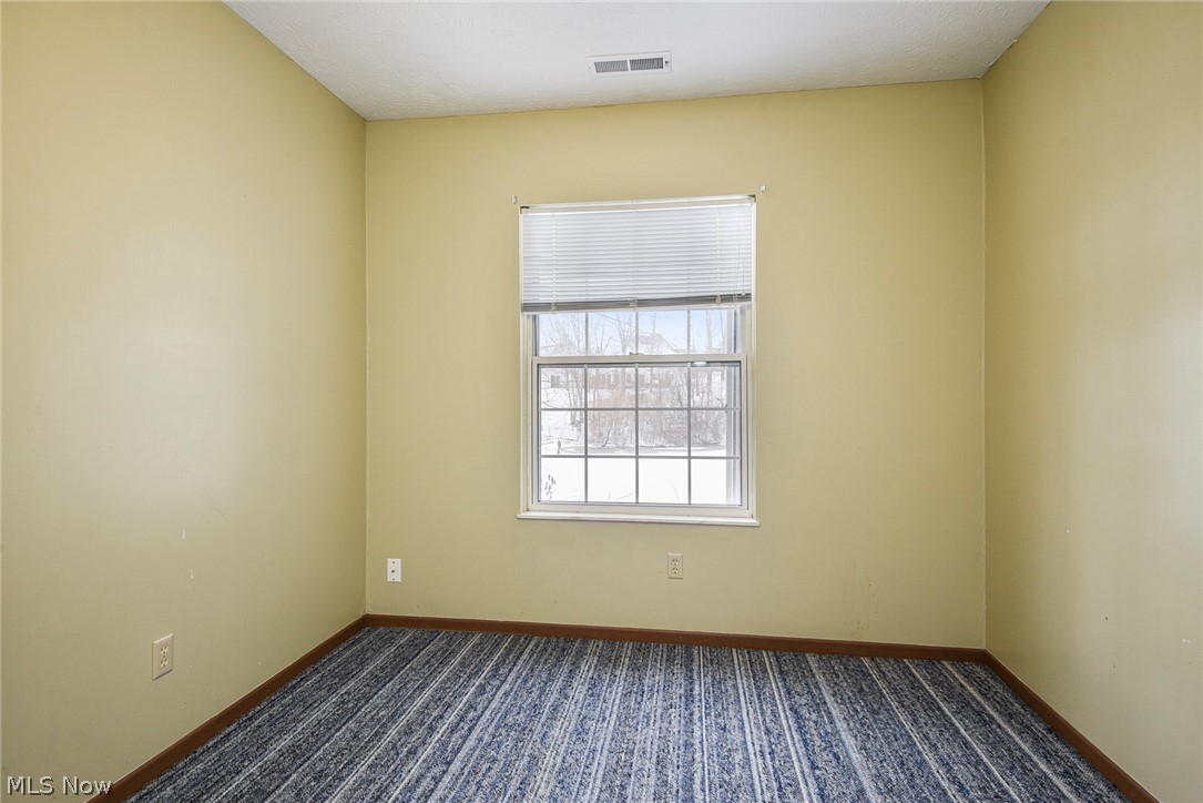 Country Scene Condo - Residential