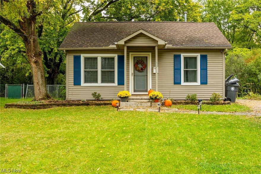 Welcome Home to 313 South Pleasant St. Oberlin, Ohio.  This is a Fabulous 3 bedroom - 1 bath Ranch with an oversized back yard! 3rd bedroom is currently being used as an office. Newer flooring throughout with a newer roof as well. Great size bedrooms and large kitchen and dining area leading out to a covered patio (which can possibly be made into the 4th bedroom). Perfect opportunity for home ownership or an investment property.  Arrange your private tour today.