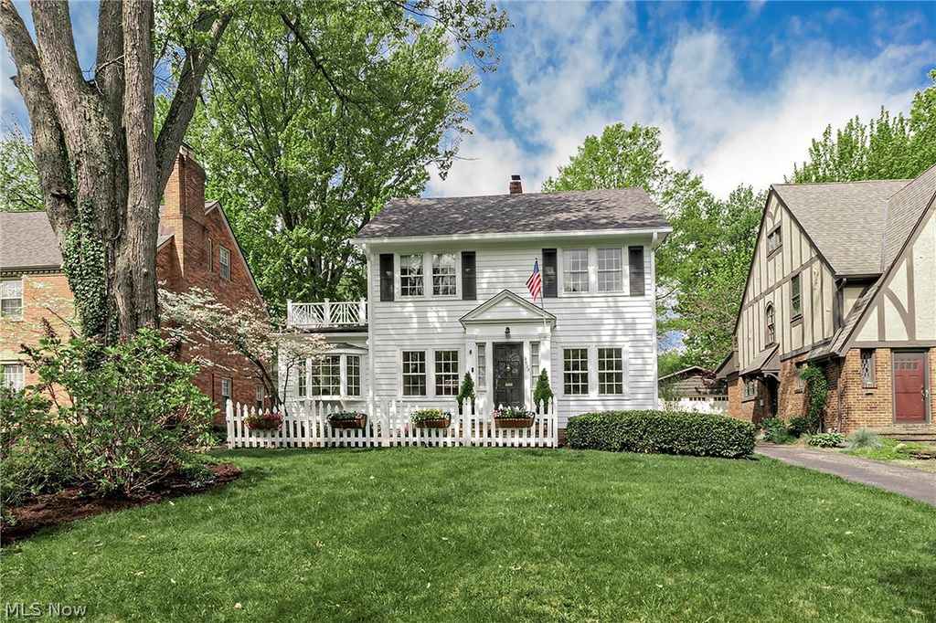 Photo of 2528 Ashurst Road, University Heights, OH 44118 (MLS # 5208988)