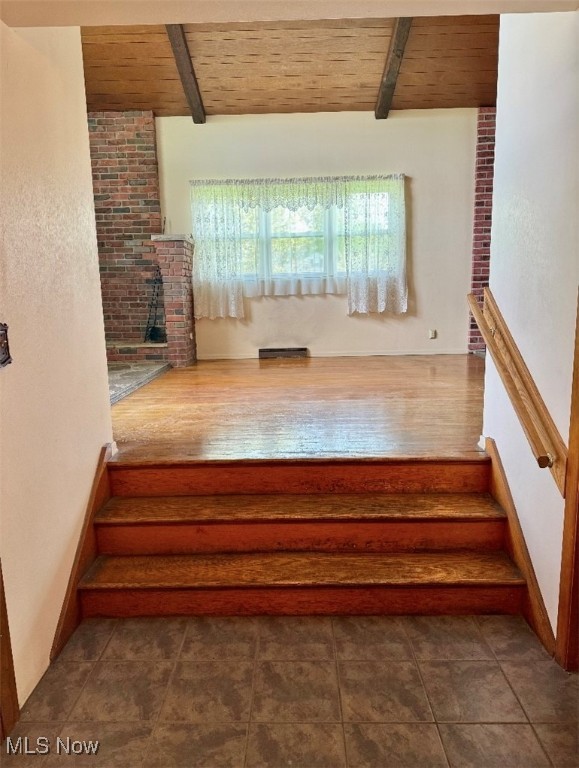 1517 Rolling Acres Road, New Cumberland, West Virginia image 2