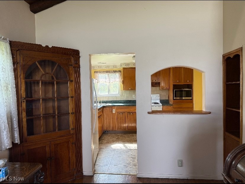 1517 Rolling Acres Road, New Cumberland, West Virginia image 6