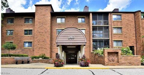 140 Fox Hollow Drive Unit 408B, Mayfield Heights, OH 44124 - MLS#: 5113649