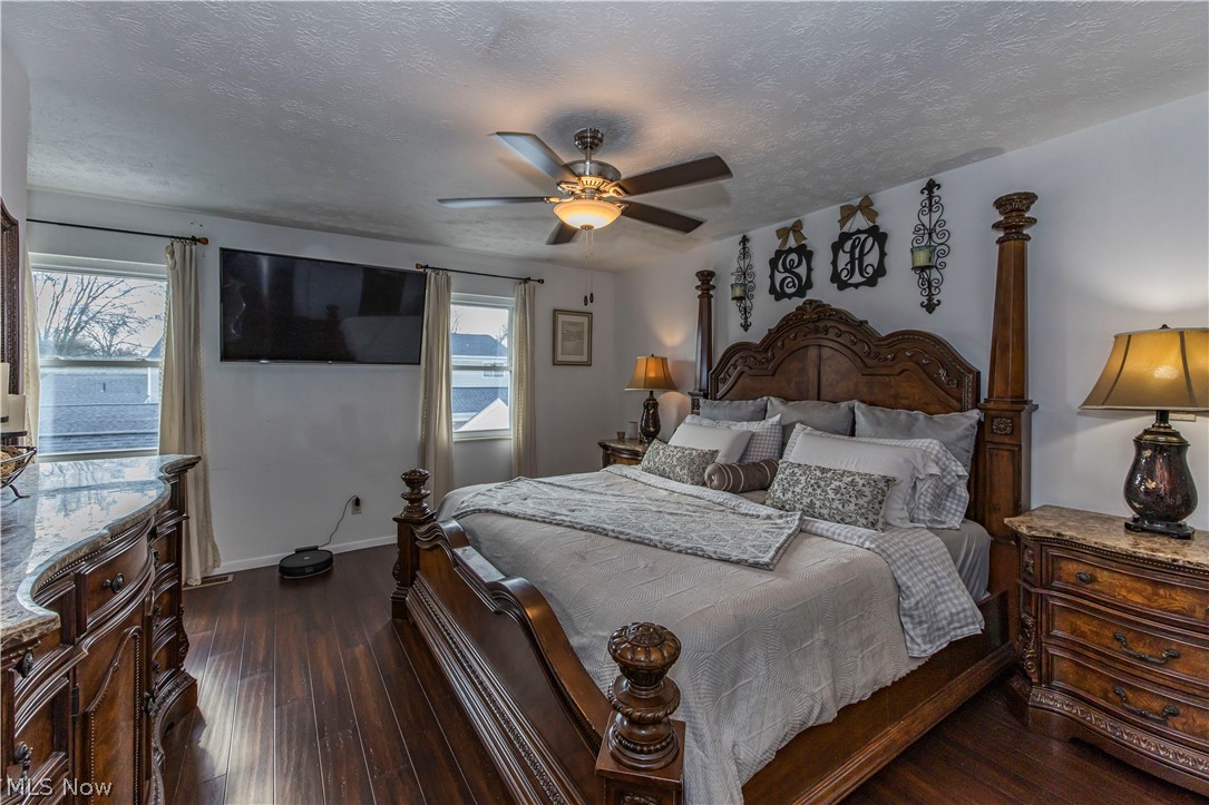 Country Club Twnhs North Condo - Residential