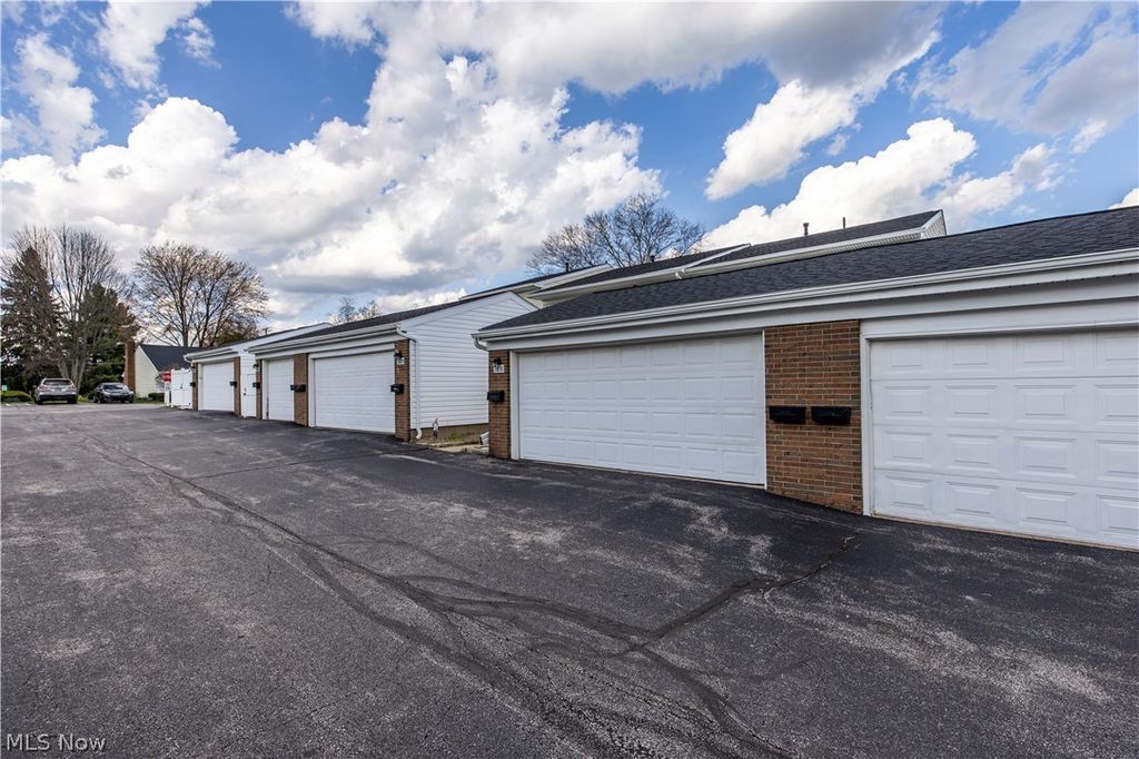 Photo of 3631 Kenwood Drive, Uniontown, OH 44685 (MLS # 5202336)