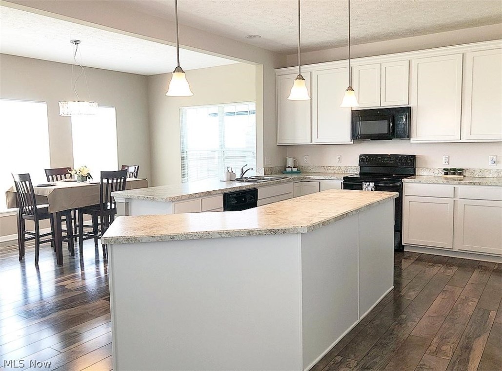 Meadow Lakes Sub - Residential