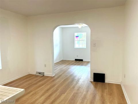 Tiny photo for 1441 Maryland Avenue #1, Steubenville, OH 43952 (MLS # 5179424)