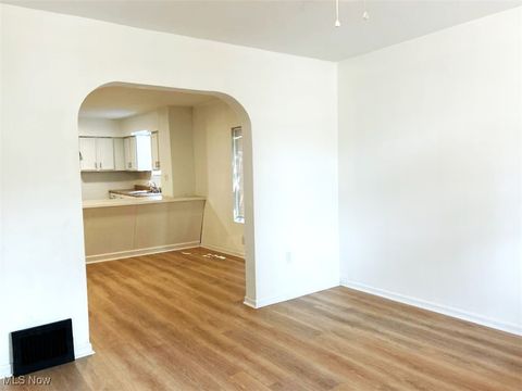 Tiny photo for 1441 Maryland Avenue #1, Steubenville, OH 43952 (MLS # 5179424)