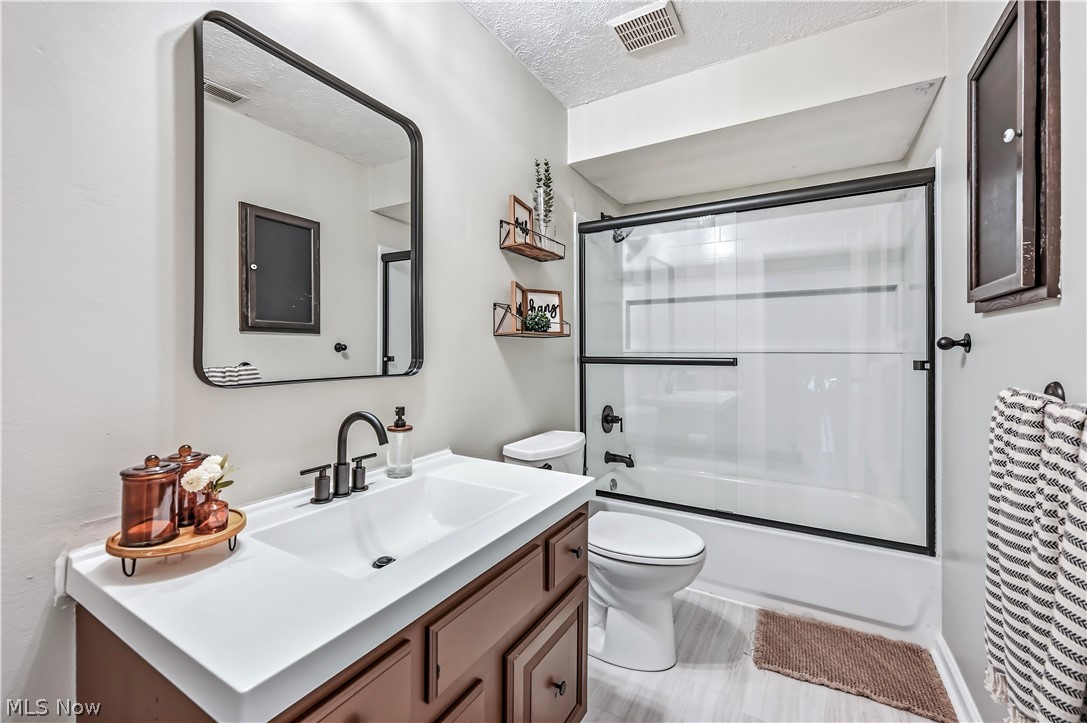 Timberlanes 04 Rep - Residential