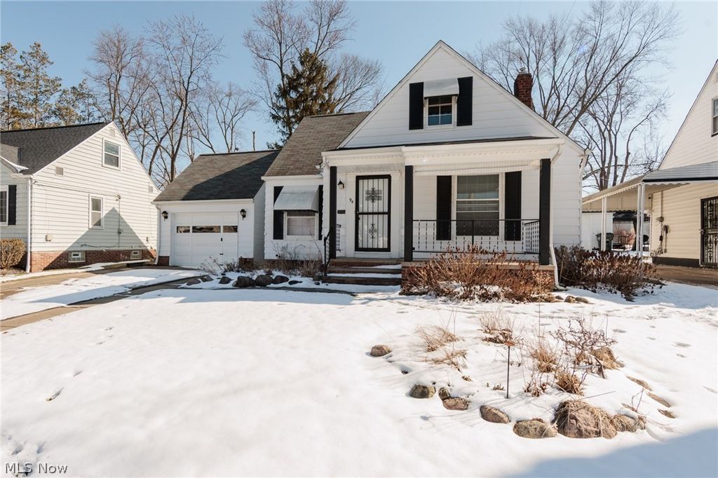 Photo of 94 Southwick Drive, Bedford, OH 44146 (MLS # 5189775)
