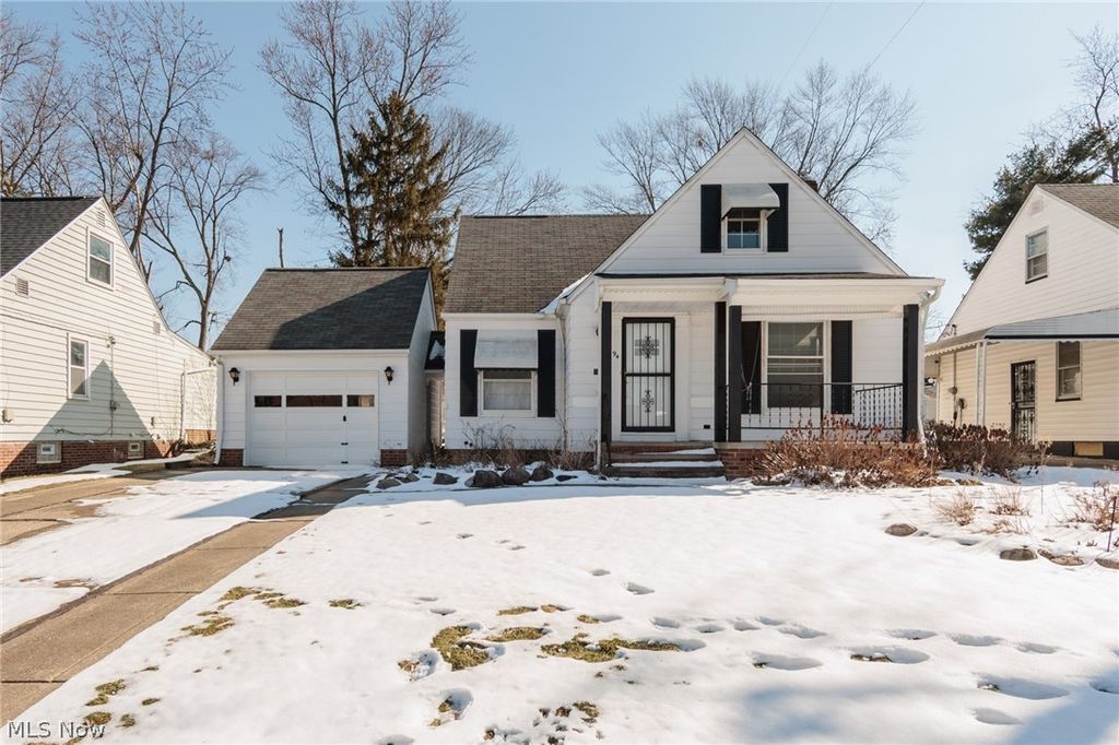 Photo of 94 Southwick Drive, Bedford, OH 44146 (MLS # 5189775)