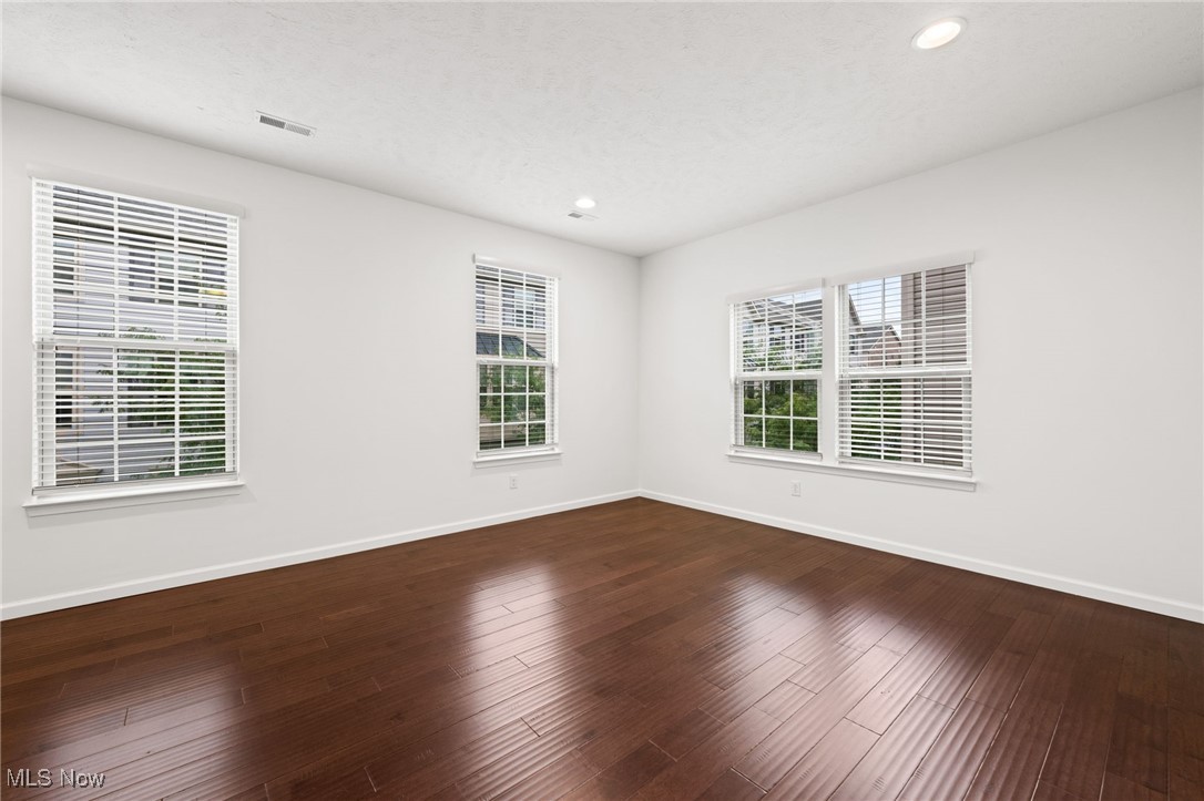 1376 Annette Court